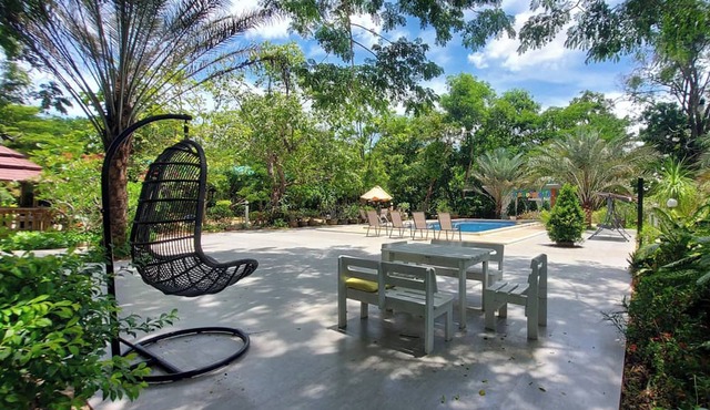 Rung Rueng Resort