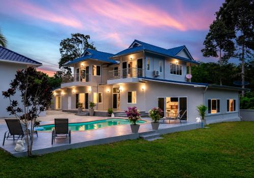 Villa Paradise with private pool in Koh Samui in Amphoe Koh Samui