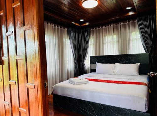 เรือนเฮาส์รีสอร์ท Ruen house resort