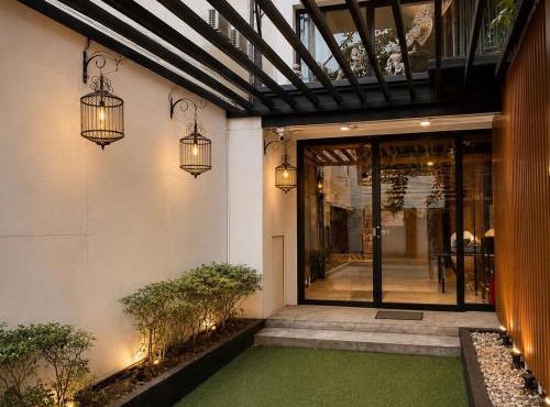SaintLove Hotel
