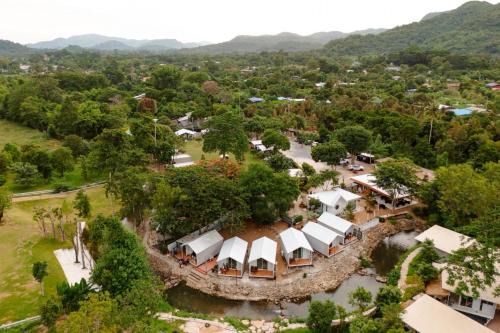 Cha-om camping ชะอม แคมป์ปิ้ง in Kaeng Khoi