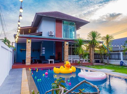 Pool Villa near Maprachan Lake-East of Pattaya in Ban Huai Yai Muk