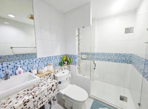 Condo The Beach Bangsaen 327-2 Pool-Access in Ban Bang Saen (1)