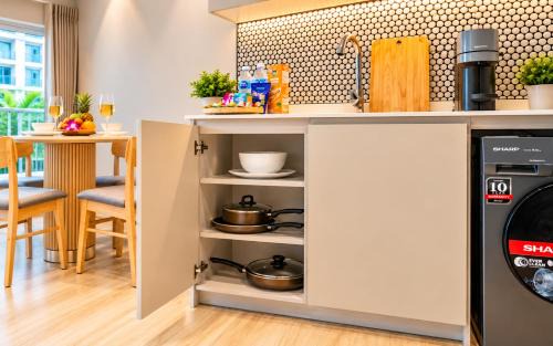 Title Serenity 1-Bedroom Suite with Balcony by TVC B206 in Phuket