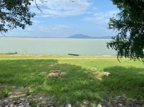 ธารแทนลาน in Phatthana Nikhom