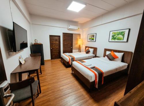 The Bedrooms Maeklong and Services Apartment in Samut Songkhram