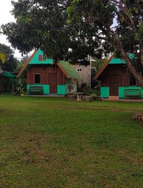 บ้านพี่เรือนน้อง รีสอร์ท in Khun Yuam