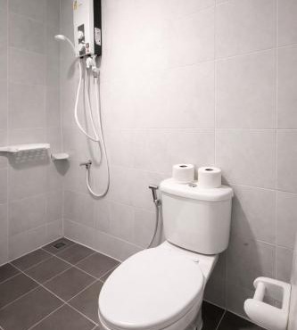 Pruksa House 3-Bedroom near Bangkok Airport with Free WiFi