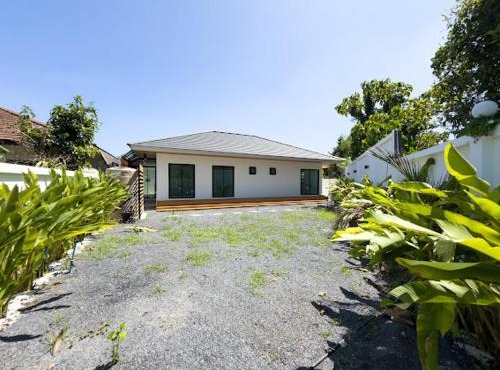 Breezy Garden House Phuket