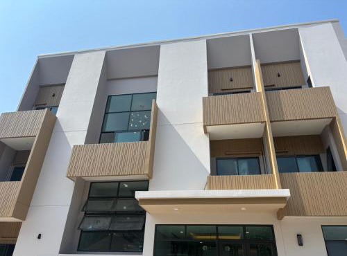 Jaroon House