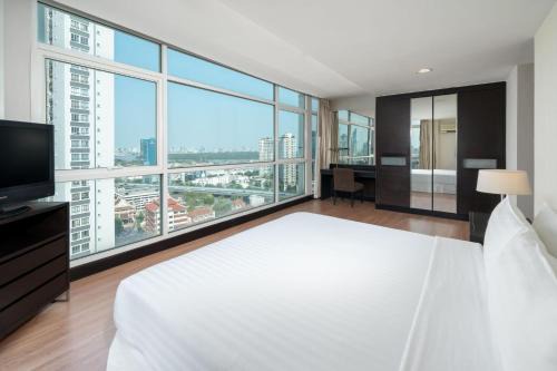 The Narathiwas Hotel & Residence Sathorn Bangkok