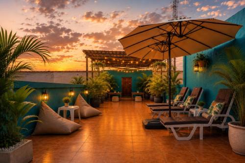 House Of Happiness Hostel With Rooftop 7 min by walk from Pier in Thong Sala