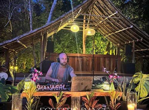Arcana Wellness Center - Adults Only