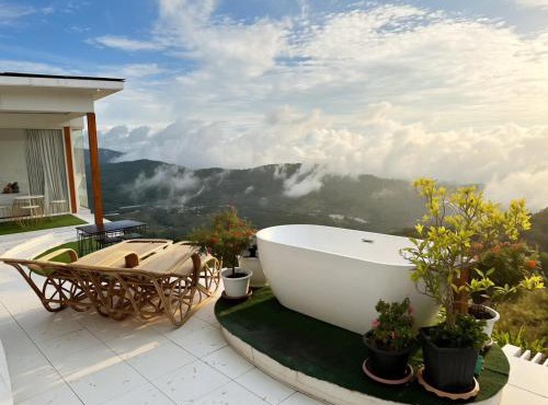 ไร่ดอยช้าง ม่อนแจ่ม Raidoichang moncham in Mae Rim