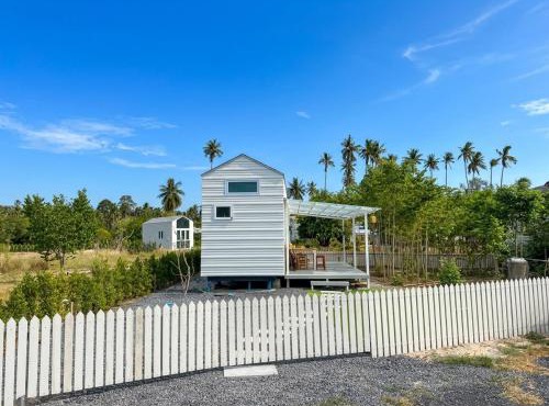 Beach Tiny House - Plot 11
