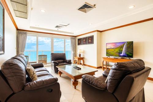 Best Ocean View 3BR Walk to Beach &Bangla C329