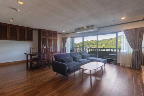 Modern 2BR near Patong Beach- patong tower c326
