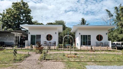 หม่อนทา โฮมสเตย์ Mon'Ta Homestay