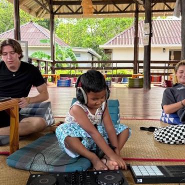 Lazy Garden Hostel in Ko Lanta