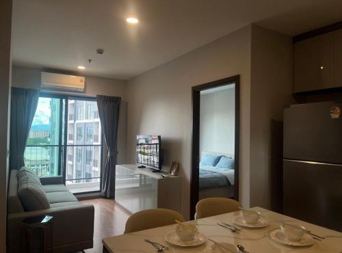 Downtown Pool Apartment 2 Bedrooms 2 Bathrooms Free Outdoor Pool Free Gym Pool View Cooking Available Monthly Rental Available 6F
