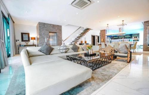1600m Nearly Pattaya beach walkstreet elevator Villa in Pattaya