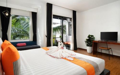 Central Corner Suite in Siem Reap