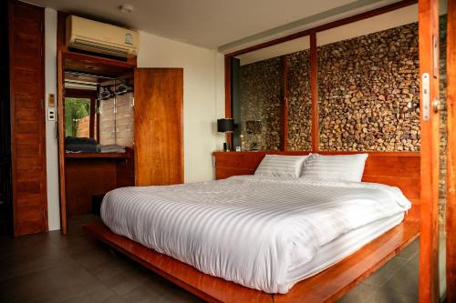 Villa Amrita - Oceanfront Villa with Private Beach