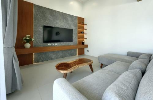 Luxury Private Bangtao Elarya Pool Villa in Phuket