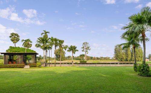 Hilton Bangkok Suvarnabhumi Golf Resort & Spa in Lat Krabang