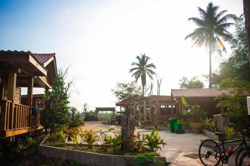 Chi Phat River lodge in Chi Phat