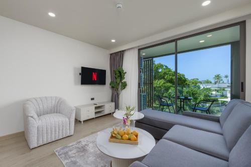 Ozone Сondo Apart Hotel by TropicLook
