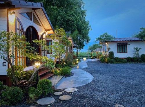 Anna River Home A3 in Ban Khlong Si