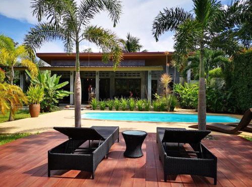 Unique design loft pool villa in Ban Sakhu