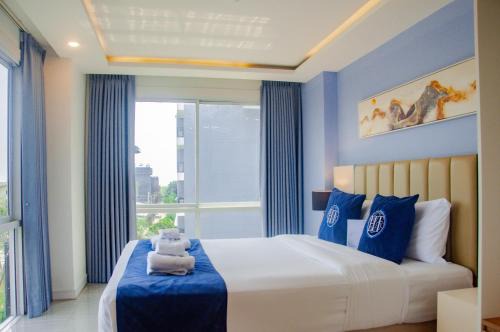 HT9 Hotel