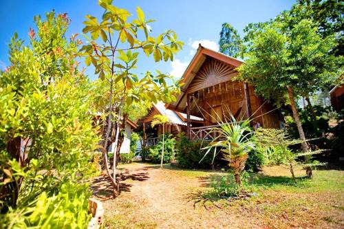 O k Chawkoh Bungalow in Ko Lanta