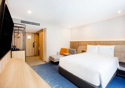 Holiday Inn Express & Suites Bangkok Central Pier by IHG