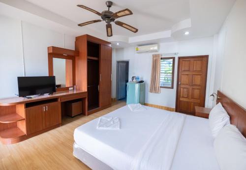 G house guest house in Phuket