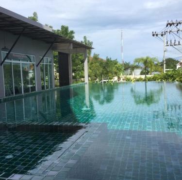 Phuket naka Condon-41无边泳池免费上网免费停车位 in Phuket