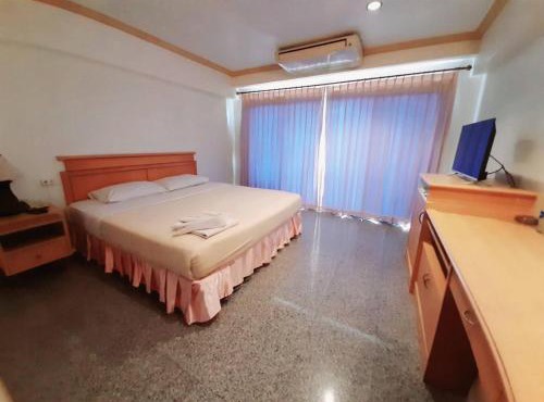 Maneerote Hotel