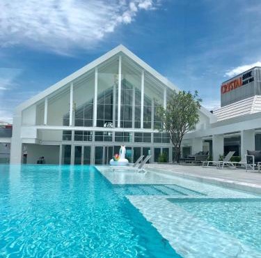 Crystal Hotel Hat Yai