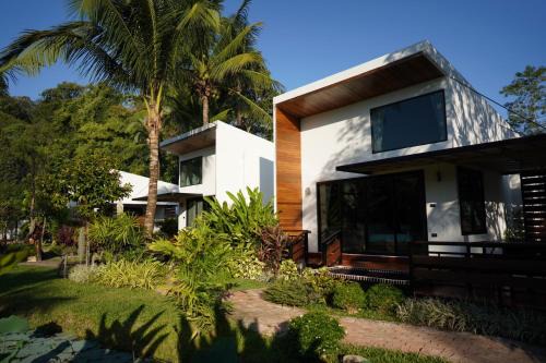 Villa Panalai in Nakhon Nayok