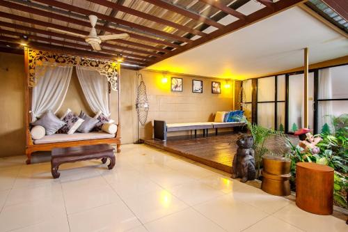 Naiyang Beach Hotel SHA Plus