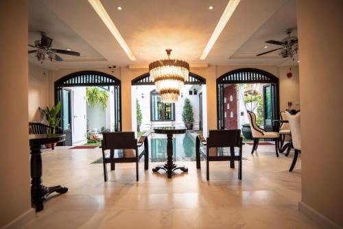 Nanta Glam CM Hotel & Residences