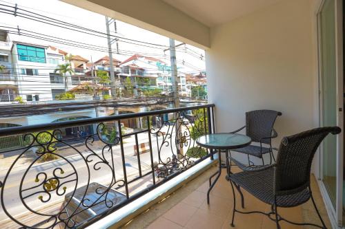 Tara Court Condo