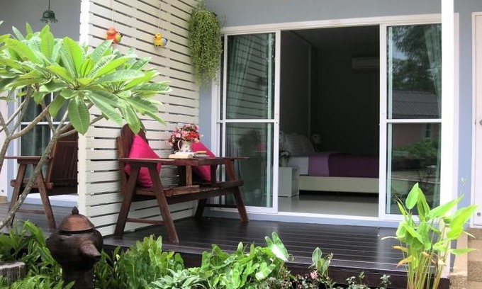Mueang Kao Hotel | Baan Rim Klong Resort
